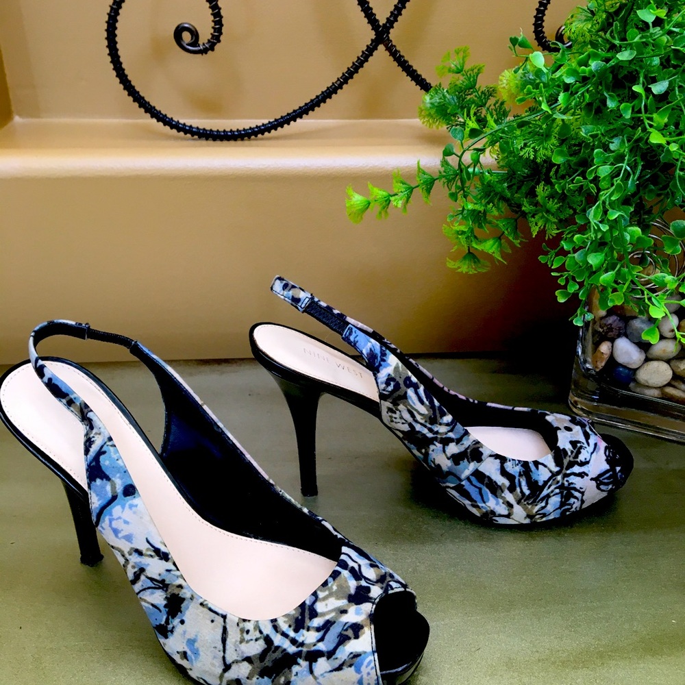 Nine West peep toe heels in satin fabric
